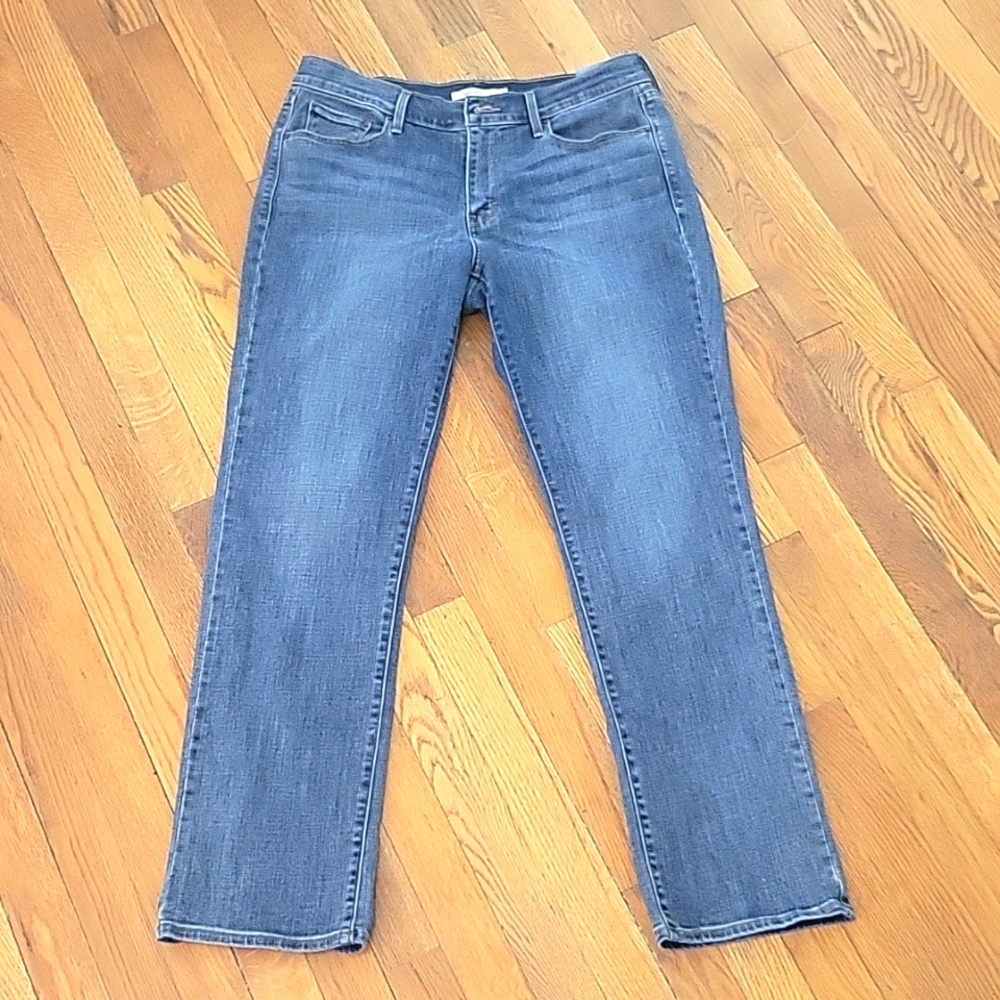 Levi's women's jeans